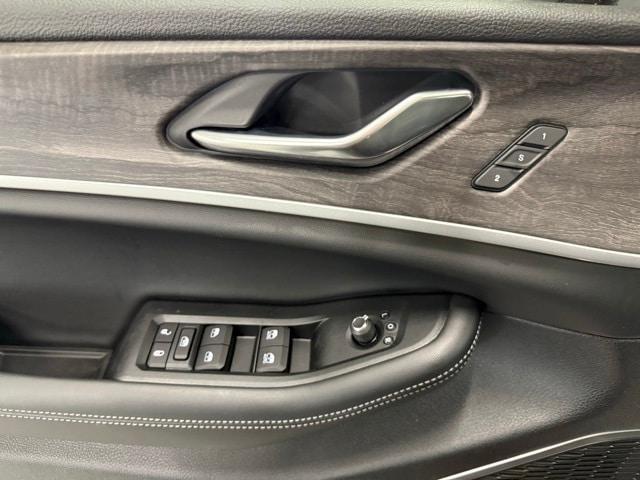 new 2025 Jeep Grand Cherokee L car, priced at $53,082