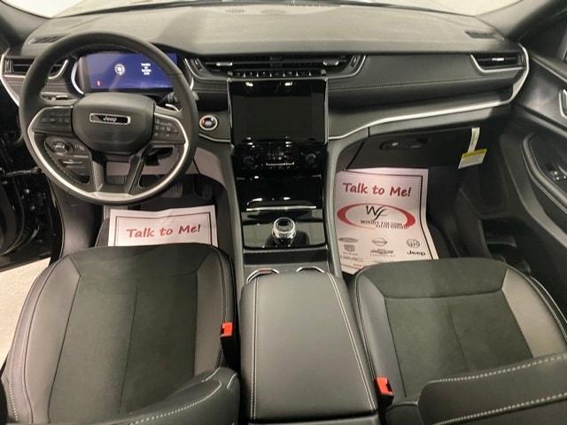 new 2025 Jeep Grand Cherokee L car, priced at $43,609