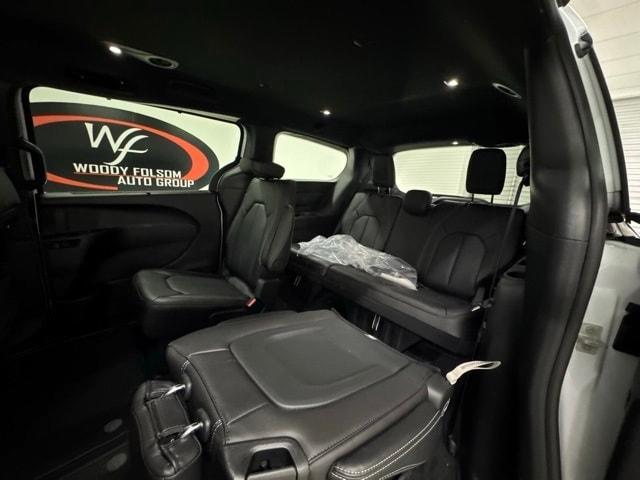 new 2026 Chrysler Pacifica car