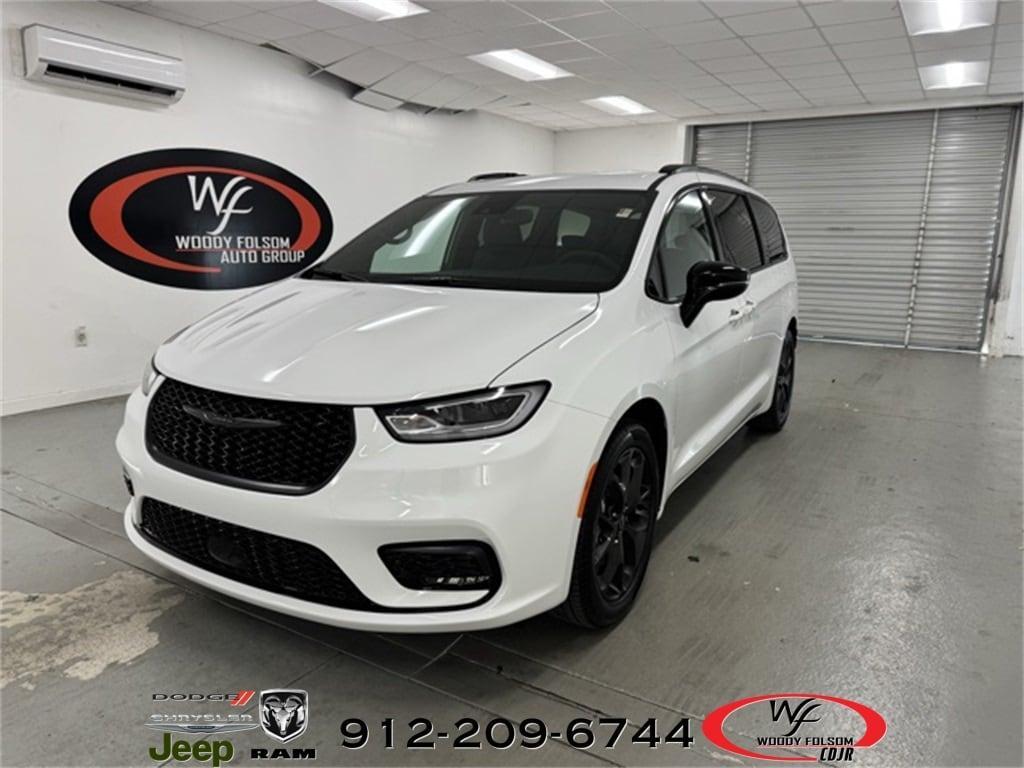 new 2026 Chrysler Pacifica car