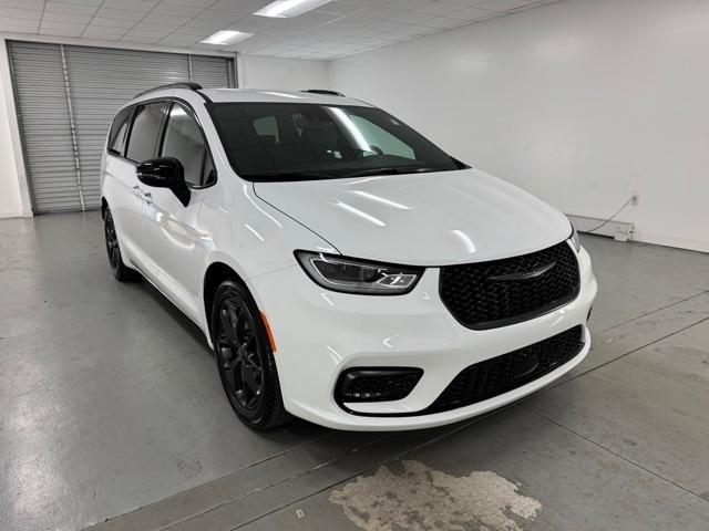 new 2026 Chrysler Pacifica car