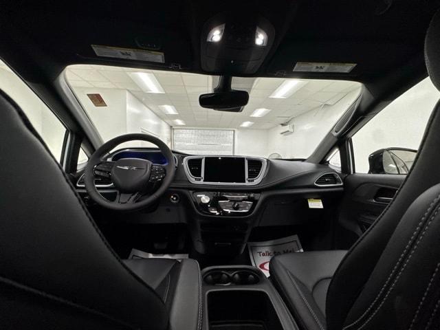 new 2026 Chrysler Pacifica car