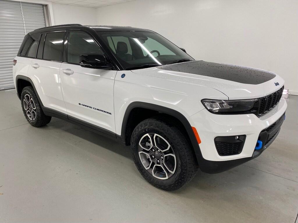 new 2022 Jeep Grand Cherokee 4xe car, priced at $52,055