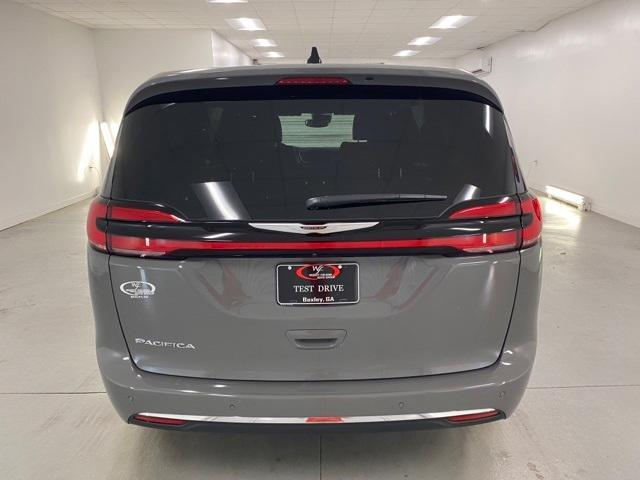 new 2025 Chrysler Pacifica car, priced at $43,527
