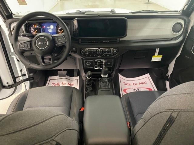 new 2025 Jeep Wrangler car, priced at $48,631