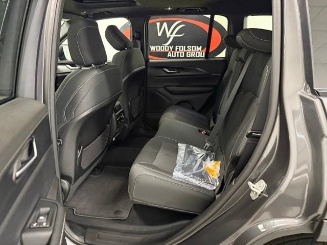 new 2025 Jeep Grand Cherokee car, priced at $41,923