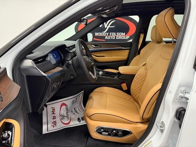 new 2025 Jeep Grand Cherokee car