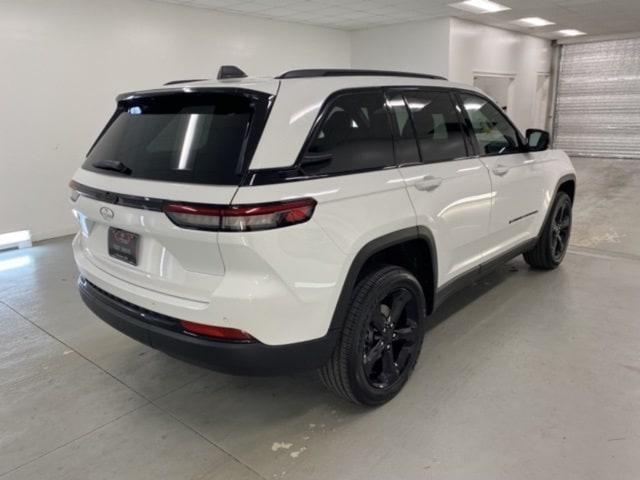 new 2025 Jeep Grand Cherokee car, priced at $44,075