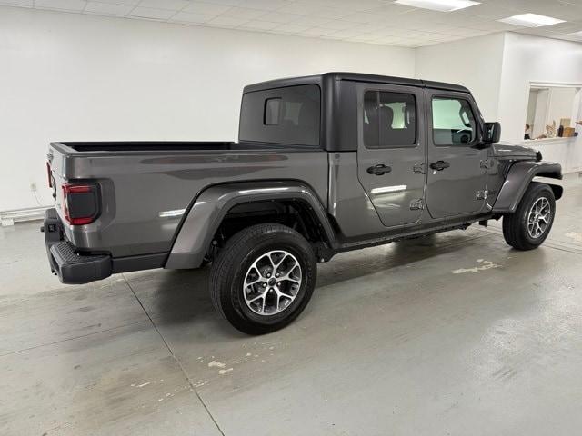 used 2024 Jeep Gladiator car, priced at $39,798