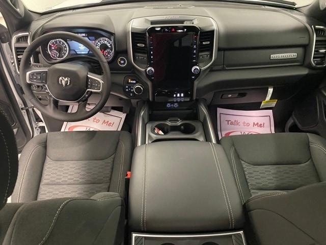new 2025 Ram 1500 car, priced at $52,518