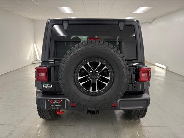new 2025 Jeep Wrangler car, priced at $59,305