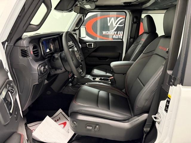 new 2025 Jeep Wrangler car, priced at $53,557