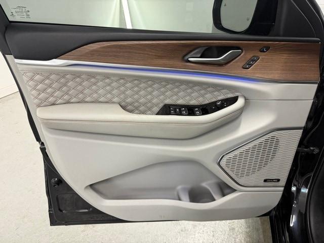 used 2021 Jeep Grand Cherokee L car, priced at $33,171