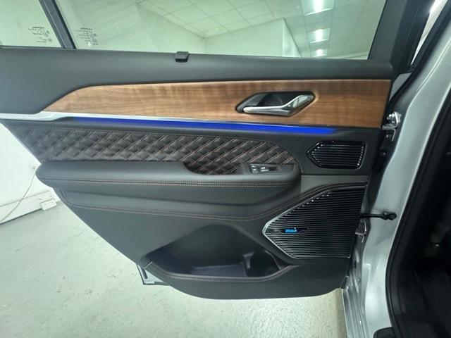 new 2025 Jeep Grand Cherokee L car, priced at $68,750