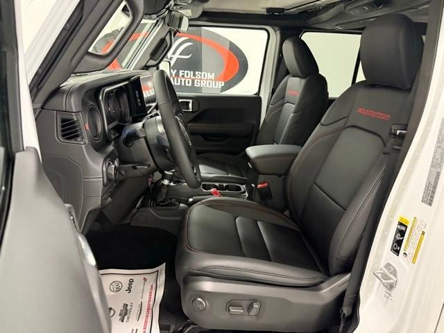 new 2025 Jeep Wrangler car, priced at $59,202