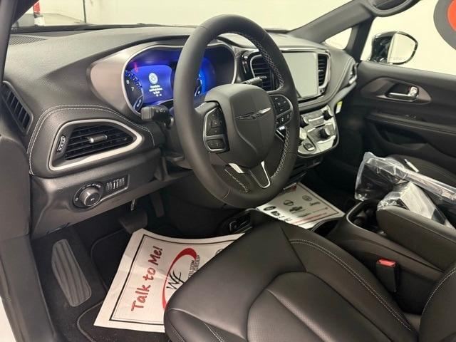 new 2026 Chrysler Pacifica car