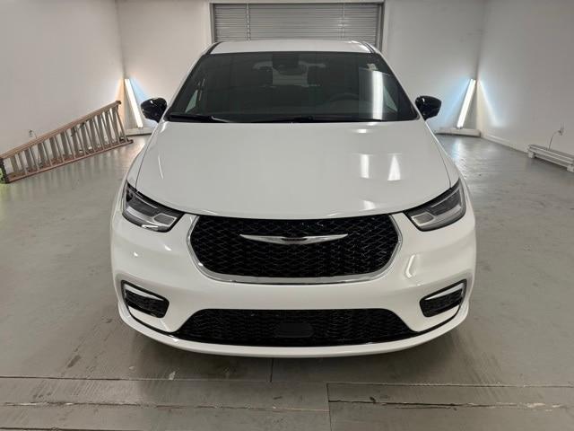 new 2026 Chrysler Pacifica car