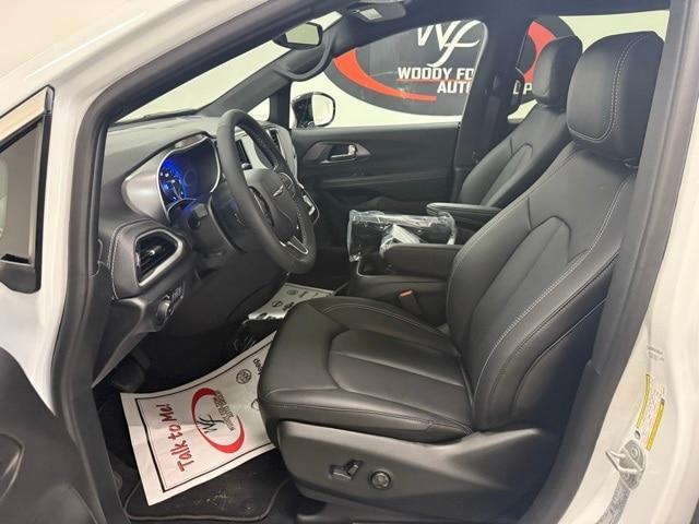 new 2026 Chrysler Pacifica car