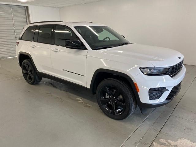 new 2025 Jeep Grand Cherokee car, priced at $43,080