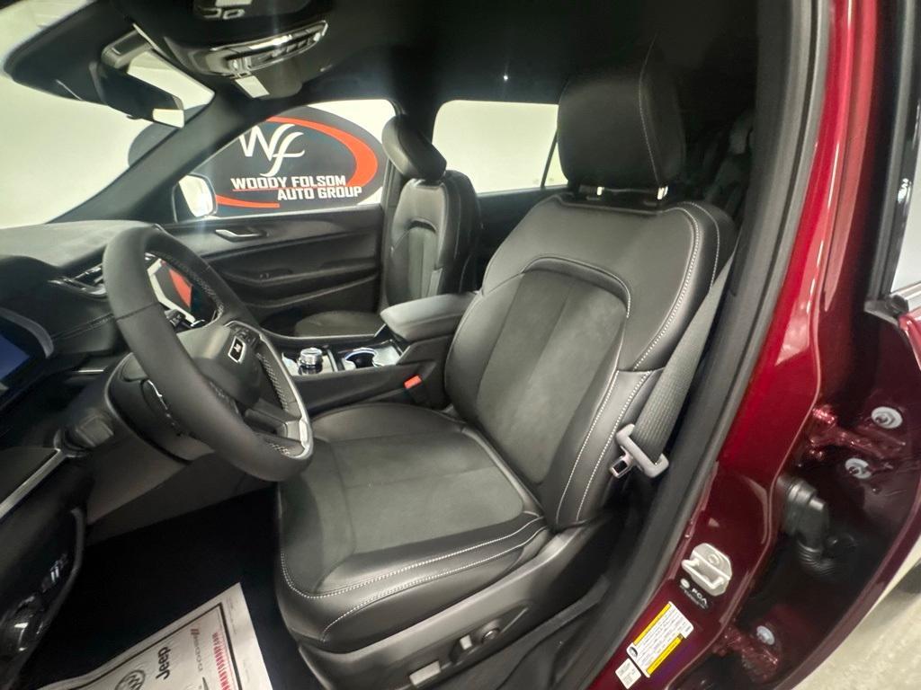 new 2025 Jeep Grand Cherokee L car, priced at $43,359