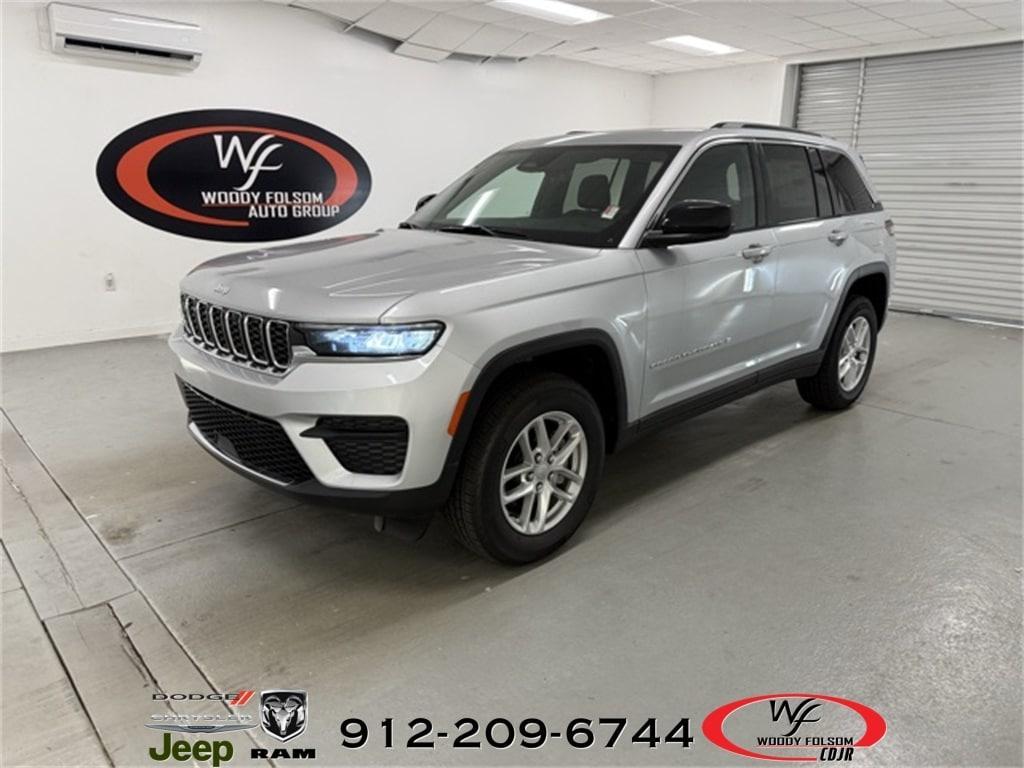new 2025 Jeep Grand Cherokee car, priced at $40,398