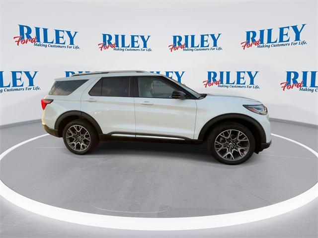 new 2025 Ford Explorer car, priced at $59,955