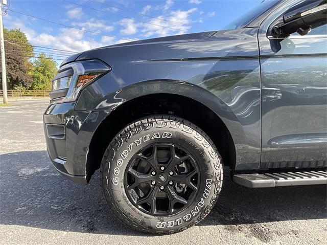 new 2024 Ford Expedition car, priced at $77,905