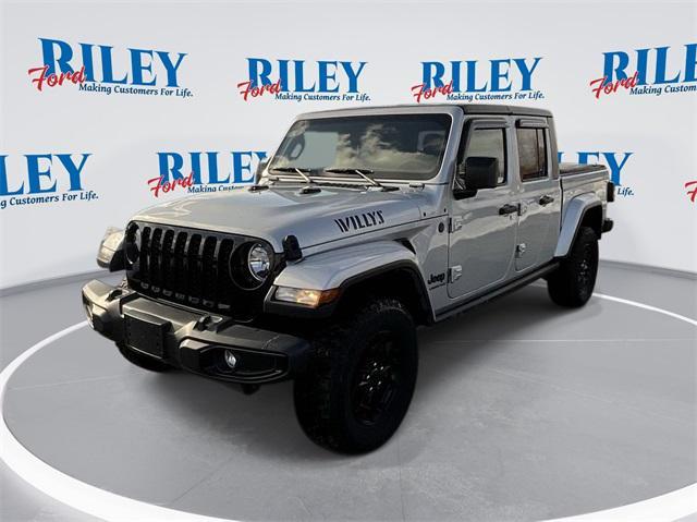 used 2022 Jeep Gladiator car, priced at $31,235