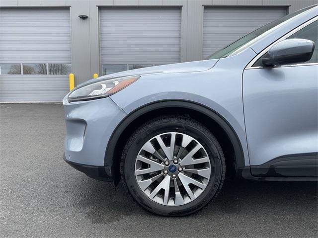 used 2022 Ford Escape car, priced at $25,999