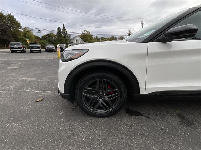 new 2025 Ford Explorer car, priced at $60,590