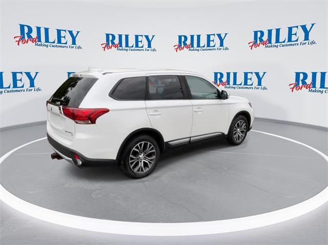 used 2017 Mitsubishi Outlander car, priced at $13,999