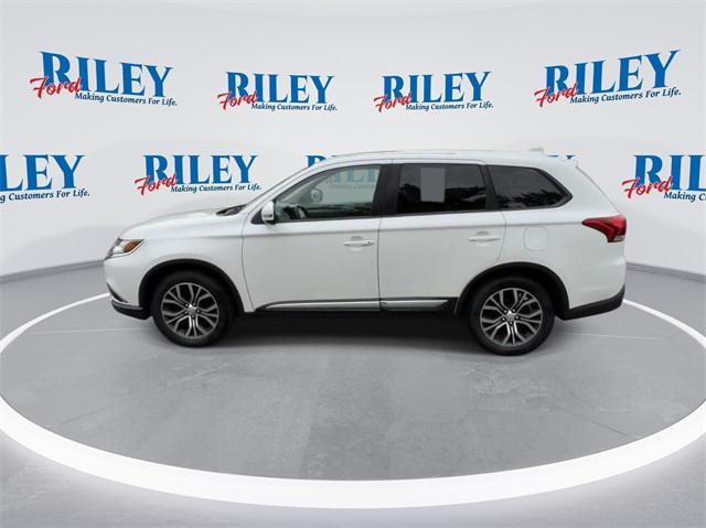 used 2017 Mitsubishi Outlander car, priced at $13,999