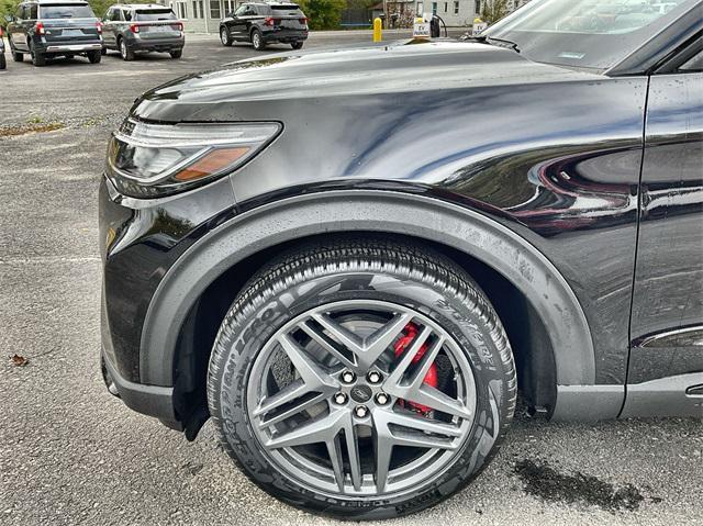 new 2025 Ford Explorer car, priced at $60,350