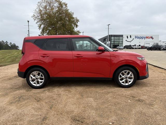 used 2022 Kia Soul car, priced at $17,719