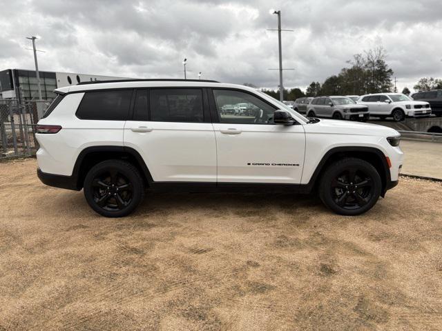 used 2023 Jeep Grand Cherokee L car, priced at $30,979