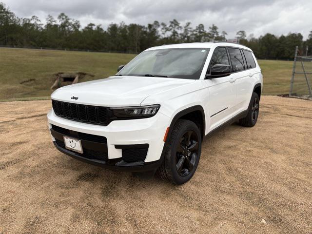 used 2023 Jeep Grand Cherokee L car, priced at $30,979