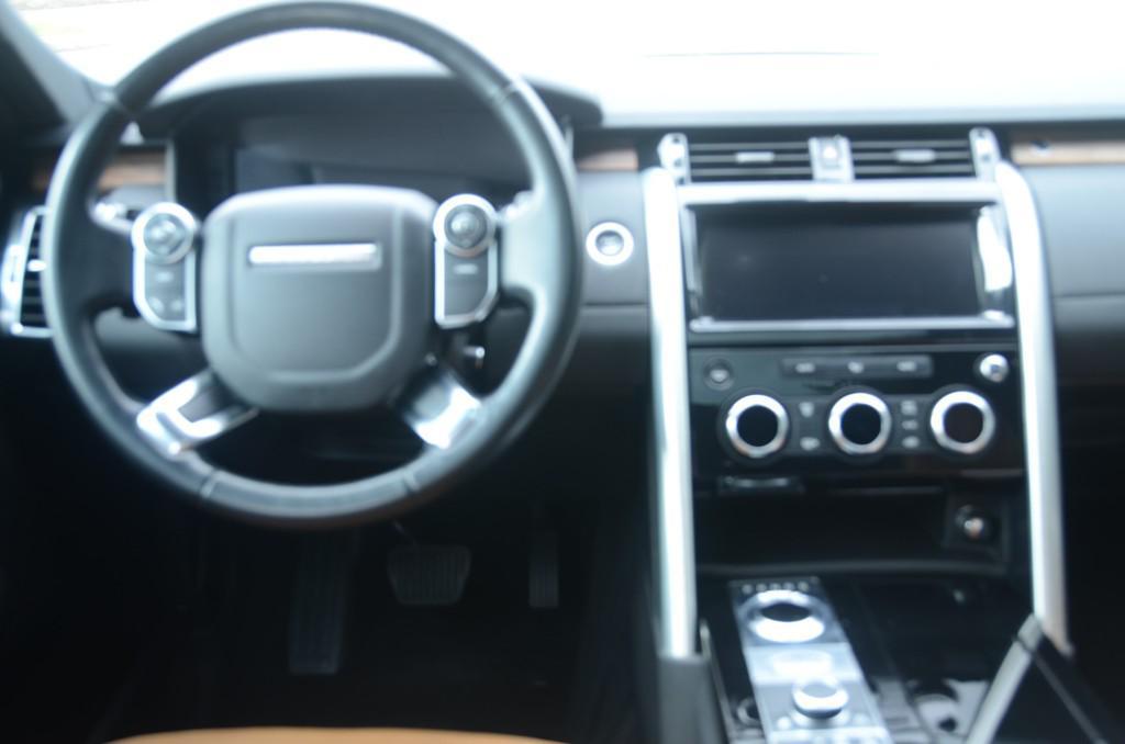 used 2018 Land Rover Discovery car, priced at $22,990