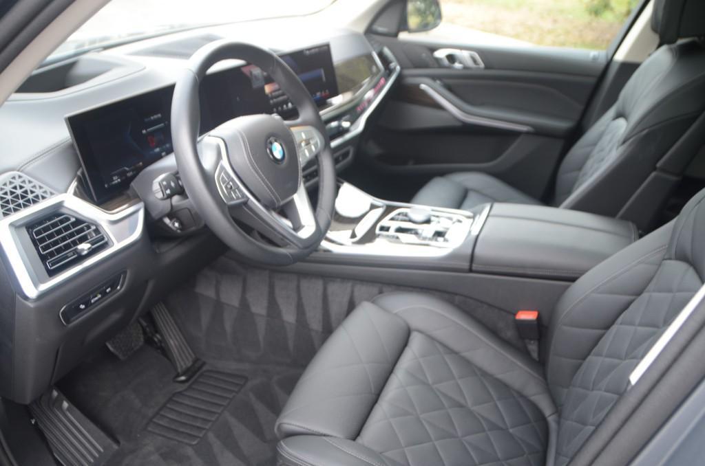 used 2025 BMW X7 car, priced at $65,990
