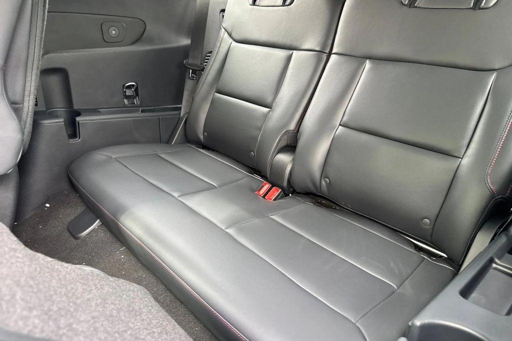 new 2025 Ford Explorer car, priced at $62,655