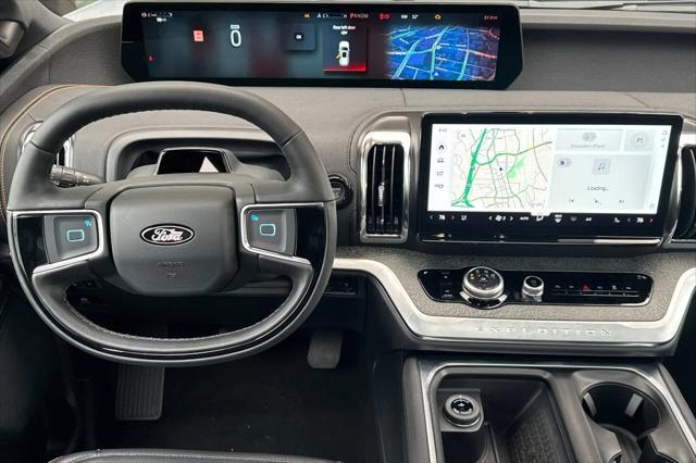 new 2025 Ford Expedition car, priced at $84,020
