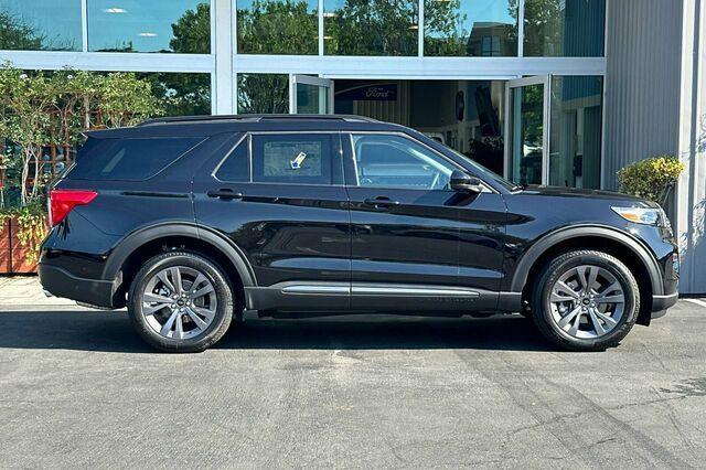 new 2024 Ford Explorer car, priced at $48,936