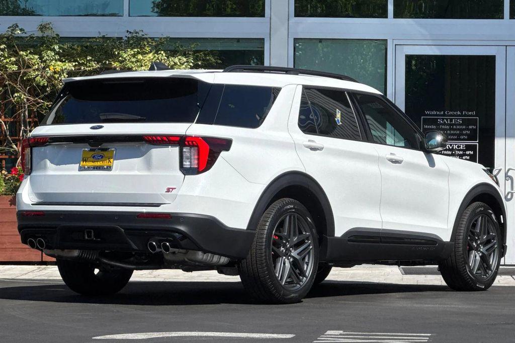 new 2025 Ford Explorer car, priced at $62,655