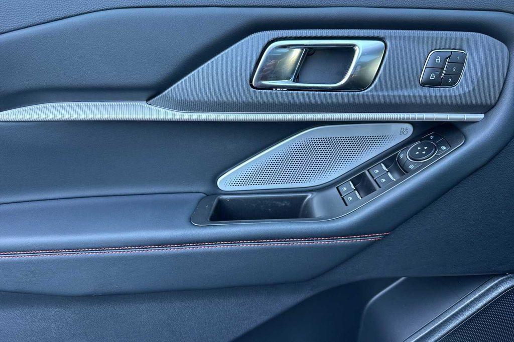 new 2025 Ford Explorer car, priced at $62,655