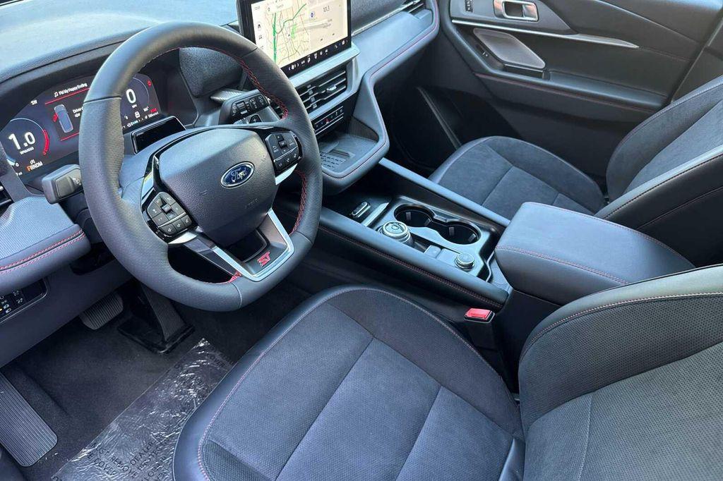 new 2025 Ford Explorer car, priced at $62,655