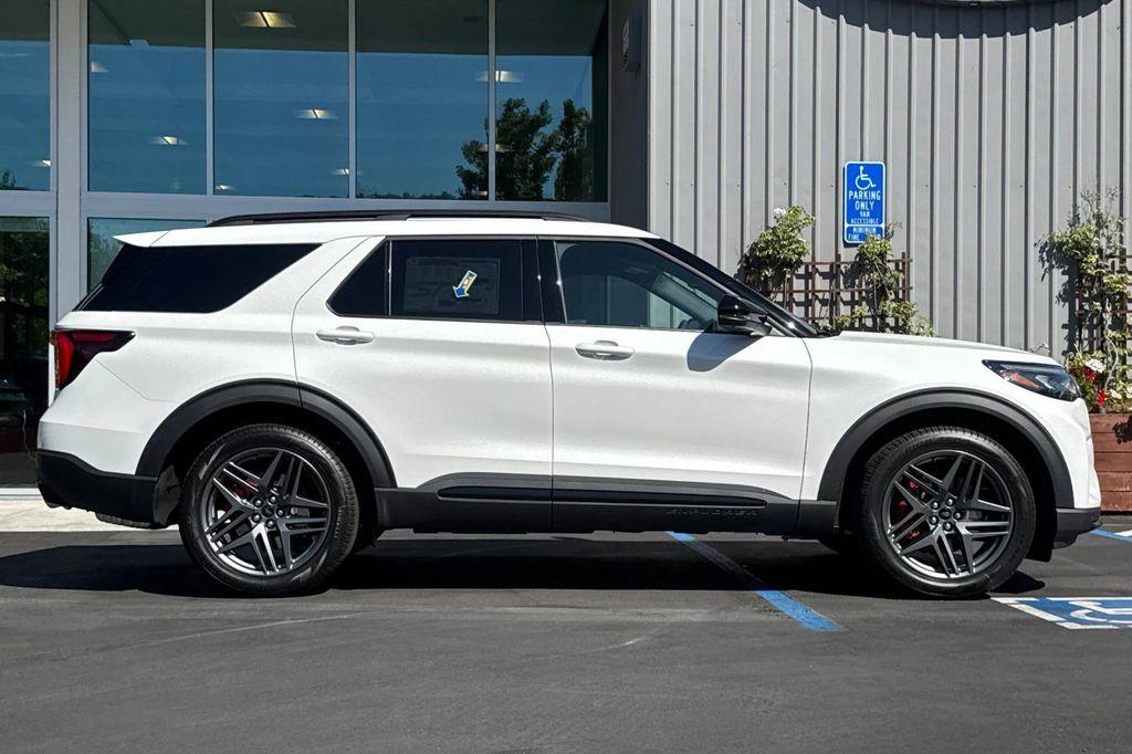 new 2025 Ford Explorer car, priced at $62,655