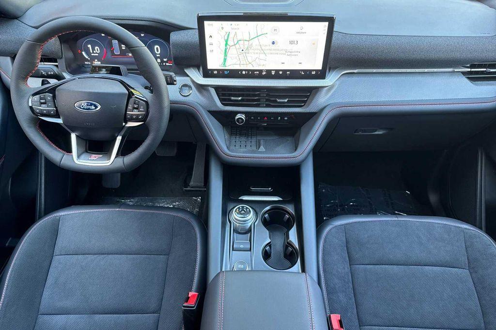 new 2025 Ford Explorer car, priced at $62,655