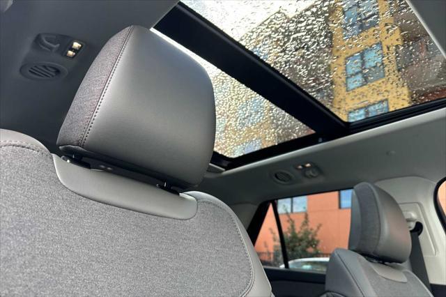 new 2025 Ford Explorer car, priced at $49,900