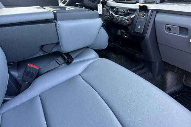 new 2025 Ford F-250 car, priced at $51,215