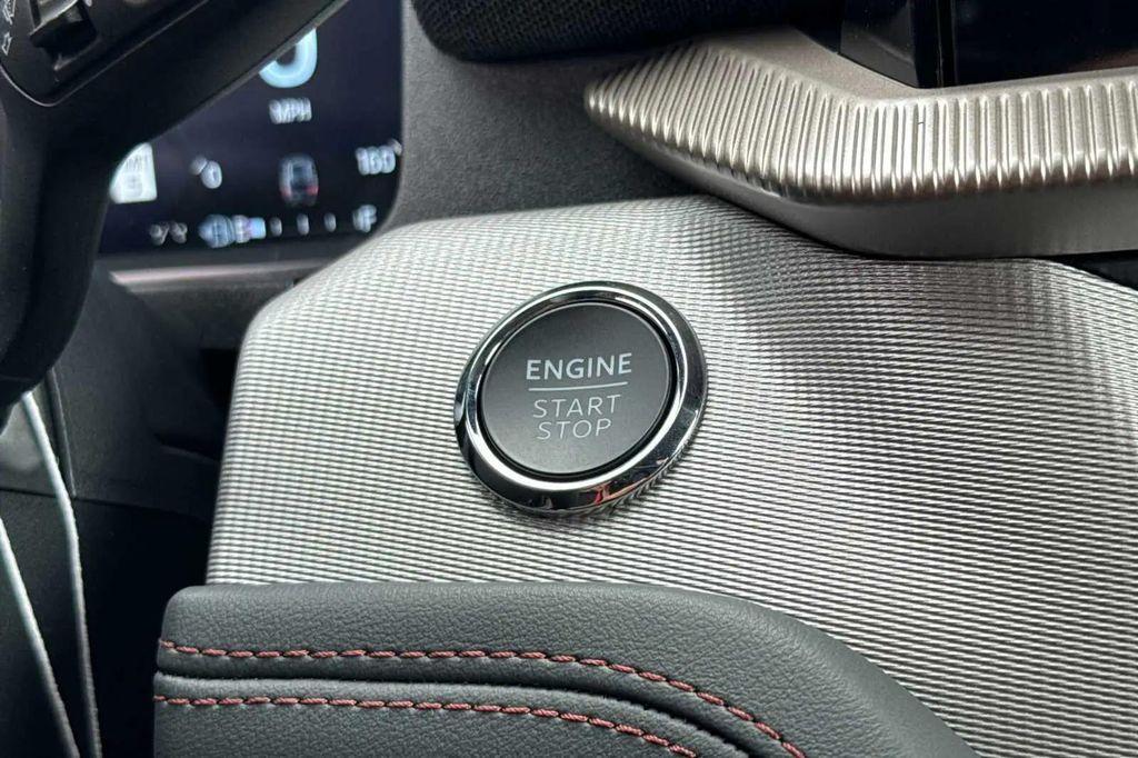 new 2025 Ford Explorer car, priced at $44,640