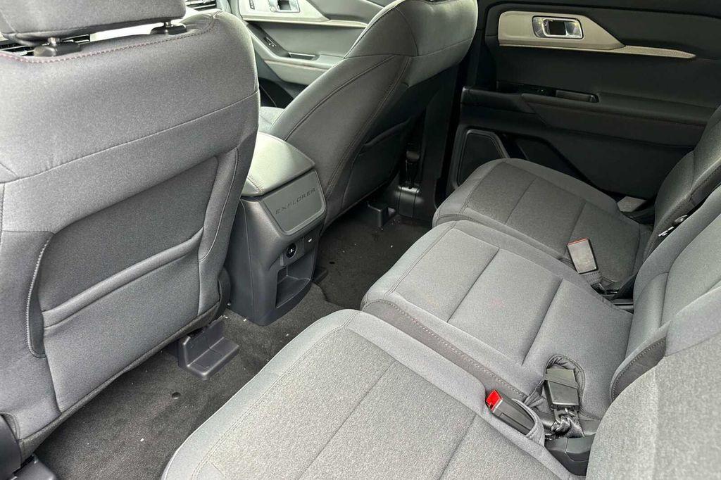 new 2025 Ford Explorer car, priced at $44,640